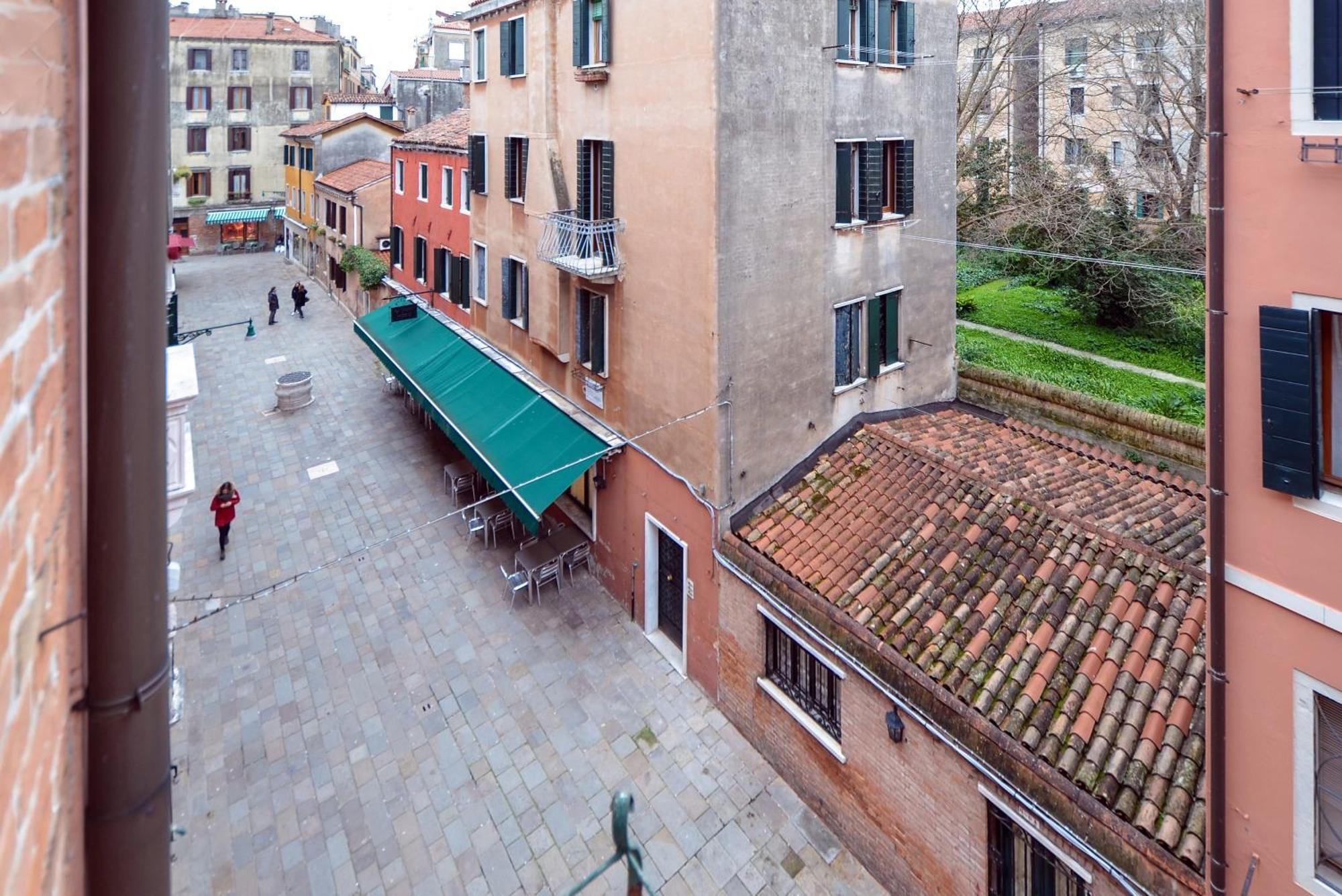 Arriving By Train#2 - Quiet, 4pax, Internet Venecia